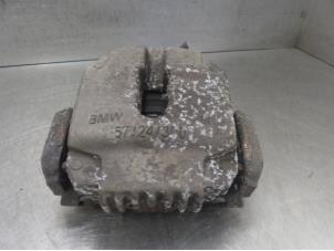 Used Front brake calliper, right BMW 3 serie Touring (E91) 320d 16V Corporate Lease Price on request offered by Bongers Auto-Onderdelen Zeeland