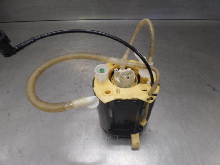 Usagé Pompe à carburant Landrover Range Rover Prix sur demande proposé par Bongers Auto-Onderdelen Zeeland