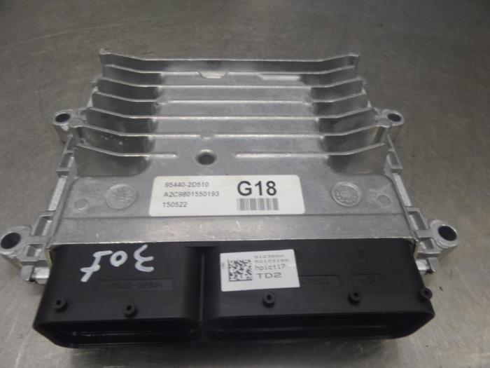 Used Automatic gearbox computer Hyundai I40 Price on request offered by Bongers Auto-Onderdelen Zeeland