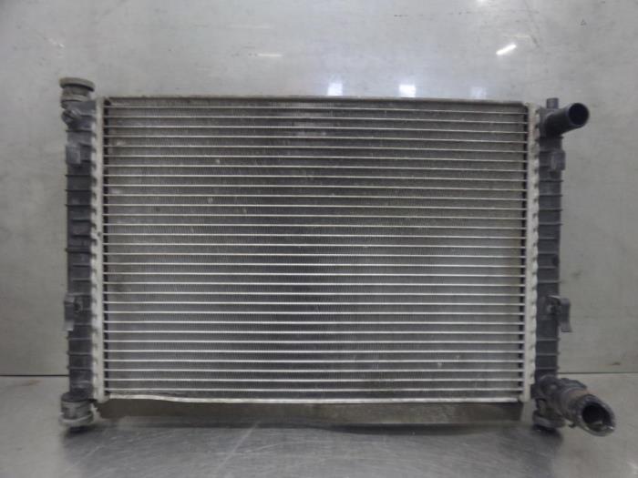 Usagé Radiateur Ford Fiesta Prix sur demande proposé par Bongers Auto-Onderdelen Zeeland