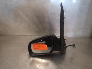 Used Wing mirror, left Ford C-Max Price on request offered by Bongers Auto-Onderdelen Zeeland