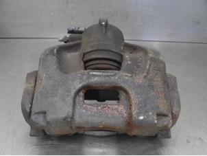 Used Front brake calliper, right Fiat Croma Price on request offered by Bongers Auto-Onderdelen Zeeland