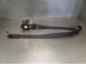Used Front seatbelt, right Mercedes B-Klasse Price on request offered by Bongers Auto-Onderdelen Zeeland