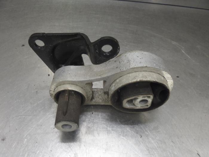 Used Engine mount Ford Fiesta 6 (JA8) 1.0 EcoBoost 12V 100 Price on request offered by Bongers Auto-Onderdelen Zeeland