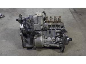 Used Diesel pump Mercedes 190E/D Price on request offered by Bongers Auto-Onderdelen Zeeland