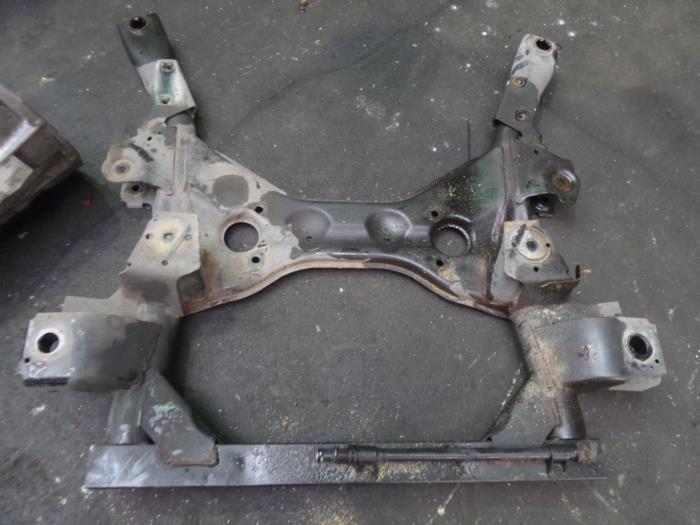 Used Subframe Mercedes Vito Price on request offered by Bongers Auto-Onderdelen Zeeland