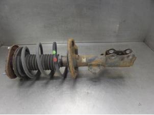 Used Front shock absorber rod, left Toyota Auris (E15) 2.0 D-4D-F 16V Price on request offered by Bongers Auto-Onderdelen Zeeland