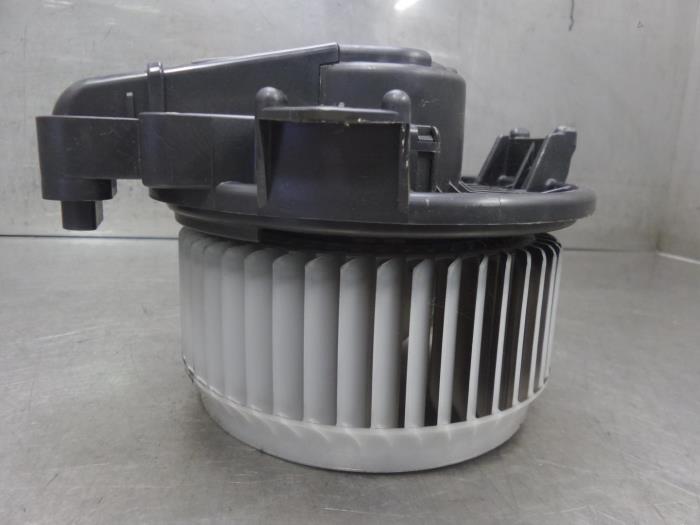 Ventilateur chauffage d'un Toyota Auris (E15) 2.0 D-4D-F 16V 2007