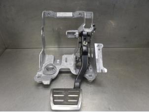 Used Brake pedal Audi Q5 (8RB) Price on request offered by Bongers Auto-Onderdelen Zeeland