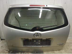 Used Tailgate Toyota Corolla Verso Price on request offered by Bongers Auto-Onderdelen Zeeland