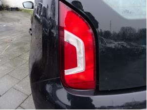 Używane Tylne swiatlo pozycyjne lewe Volkswagen UP Cena na żądanie oferowane przez Bongers Auto-Onderdelen Zeeland