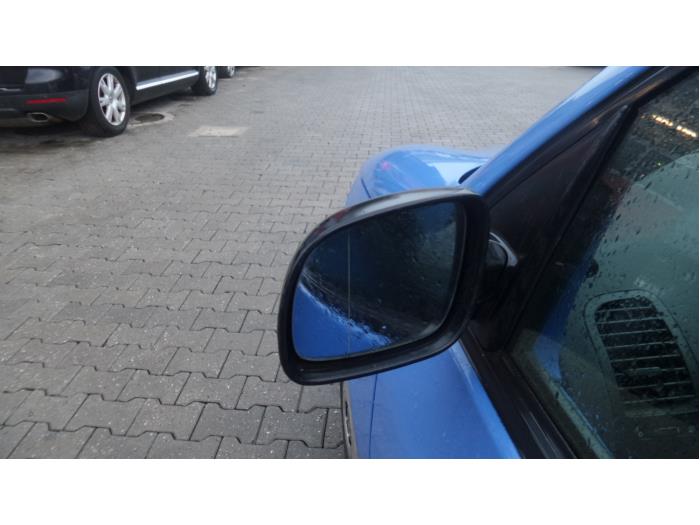 Wing mirror, left from a Volkswagen Lupo (6X1) 1.0 MPi 50 2000