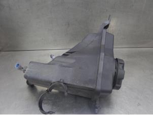 Used Expansion vessel BMW 3-Serie Price on request offered by Bongers Auto-Onderdelen Zeeland