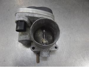Used Throttle body Renault Scenic Price on request offered by Bongers Auto-Onderdelen Zeeland