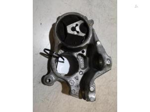 Used Engine mount Peugeot Partner Price on request offered by Bongers Auto-Onderdelen Zeeland
