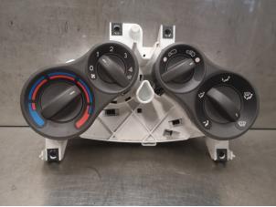 Usados Panel de control de calefacción Fiat Panda Precio de solicitud ofrecido por Bongers Auto-Onderdelen Zeeland