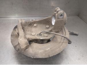 Used Knuckle, front left BMW 1 serie (E87/87N) 118i 16V Price on request offered by Bongers Auto-Onderdelen Zeeland