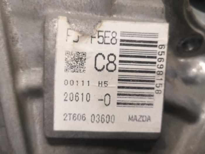 Boîte de vitesse d'un Mazda Demio (DW) 1.5 16V 2003