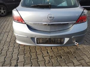 Używane Zderzak tylny Opel Astra H GTC (L08) 1.9 CDTi 100 Cena na żądanie oferowane przez Bongers Auto-Onderdelen Zeeland