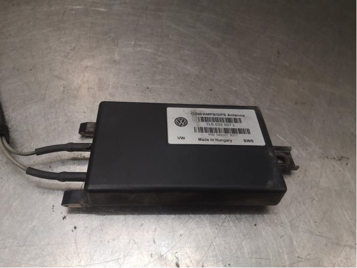 Używane Antena GPS Volkswagen Touareg (7LA/7L6) Cena na żądanie oferowane przez Bongers Auto-Onderdelen Zeeland