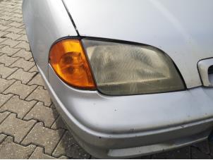 Used Headlight, right Suzuki Swift (SF310/413) 1.3 Price on request offered by Bongers Auto-Onderdelen Zeeland