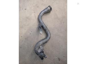 Used Intercooler tube Renault Captur (2R) 0.9 Energy TCE 12V Price on request offered by Bongers Auto-Onderdelen Zeeland