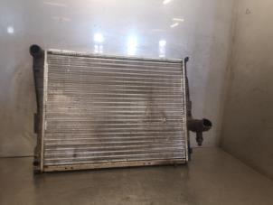 Used Radiator BMW 3 serie (E46/4) 323i 24V Price on request offered by Bongers Auto-Onderdelen Zeeland