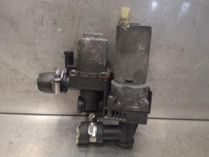 Used Electric heater valve BMW 3 serie (E46/4) Price on request offered by Bongers Auto-Onderdelen Zeeland