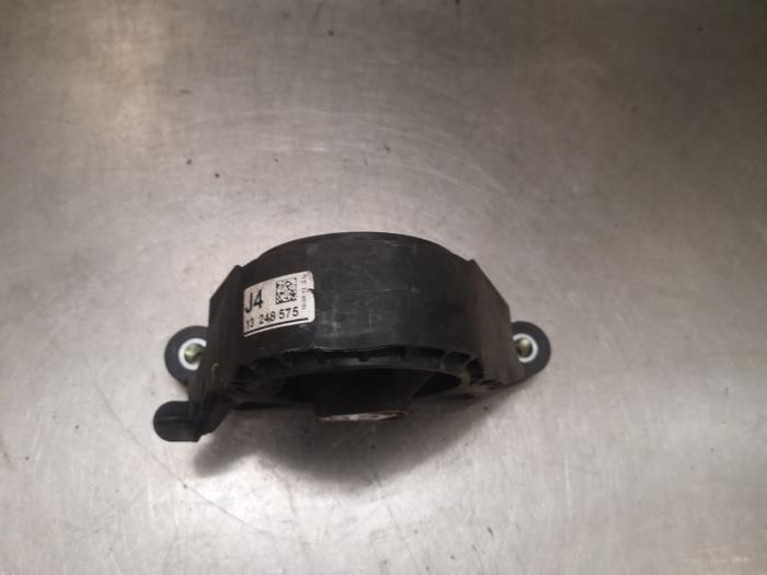 Used Engine mount Opel Zafira Tourer (P12) 2.0 CDTI 16V 130 Ecotec Price on request offered by Bongers Auto-Onderdelen Zeeland