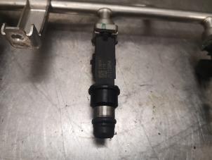 Used Injector (petrol injection) Opel Combo (Corsa C) 1.6 16V CNG Price on request offered by Bongers Auto-Onderdelen Zeeland