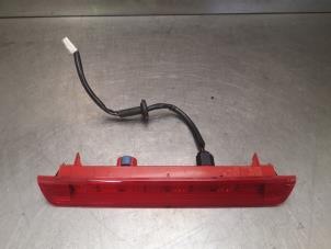 Used Third brake light Nissan Qashqai (J11) 1.2 DIG-T 16V Price on request offered by Bongers Auto-Onderdelen Zeeland