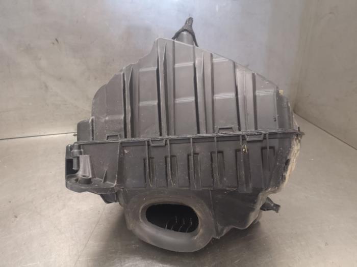Cuerpo de filtro de aire de un Renault Megane Scenic 2013
