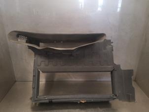 Used Cooling fan housing Renault Clio Price on request offered by Bongers Auto-Onderdelen Zeeland