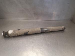 Used Rear shock absorber, left Renault Clio Price on request offered by Bongers Auto-Onderdelen Zeeland