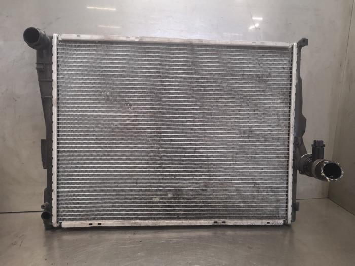 Usagé Radiateur BMW 3-Série Prix sur demande proposé par Bongers Auto-Onderdelen Zeeland