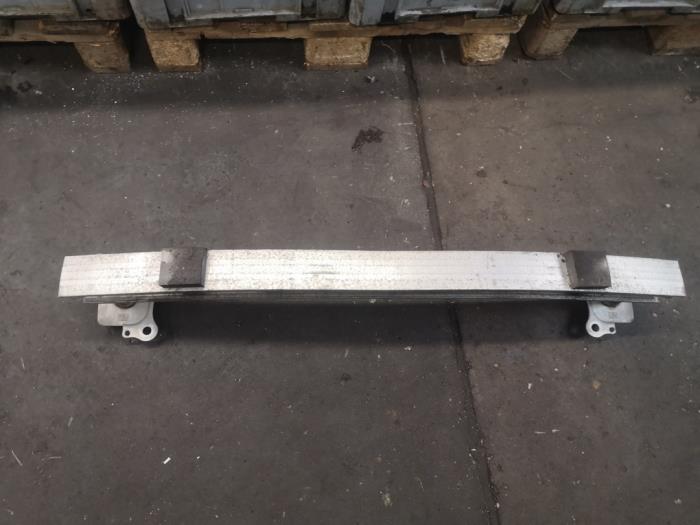 Front bumper frame from a Audi A3 (8L1) 1.6 1998