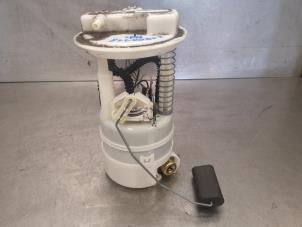 Usados Bomba eléctrica de combustible Nissan Note (E11) 1.6 16V Precio de solicitud ofrecido por Bongers Auto-Onderdelen Zeeland