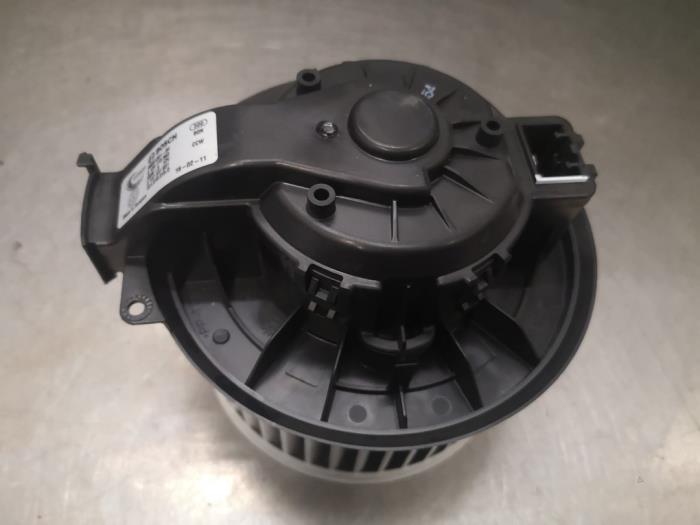Motor de ventilador de calefactor de un Volkswagen UP 2016