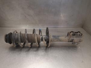 Used Front shock absorber rod, right Toyota Yaris Price on request offered by Bongers Auto-Onderdelen Zeeland