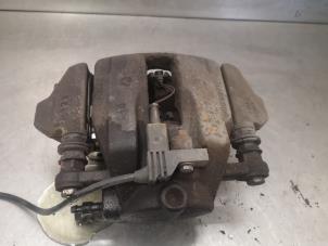 Used Front brake calliper, right Mercedes A (W169) 1.7 A-170 Price on request offered by Bongers Auto-Onderdelen Zeeland