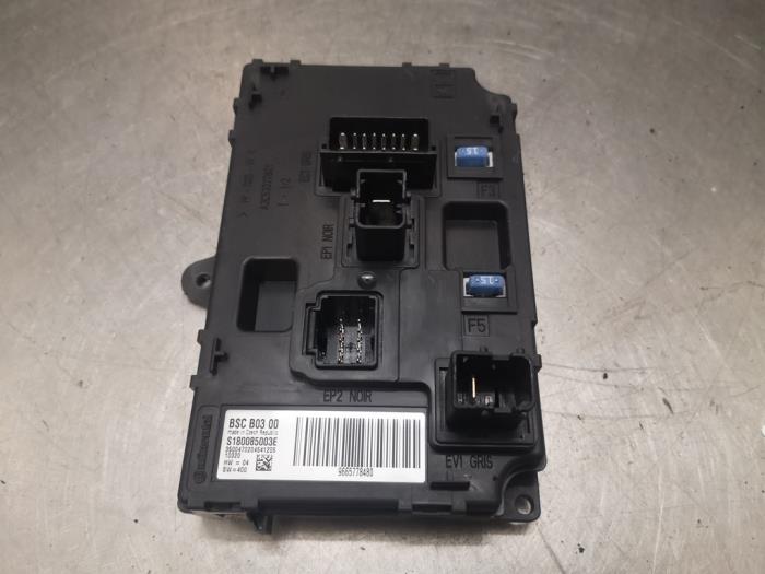 Comfort Module from a Peugeot Expert (G9) 2.0 HDi 120 2011