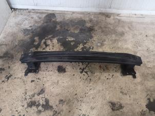 Used Front bumper frame Volkswagen Caddy III (2KA,2KH,2CA,2CH) 1.9 TDI Price on request offered by Bongers Auto-Onderdelen Zeeland