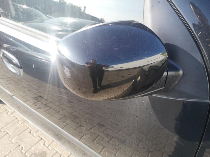 Wing mirror, right from a Hyundai i10 (F5) 1.1i 12V 2009