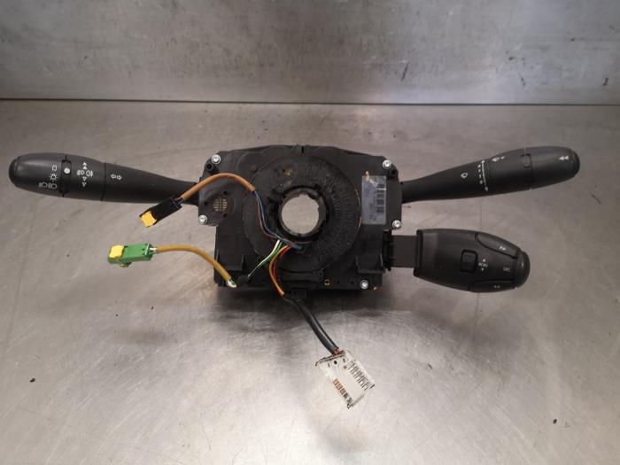 Begagnade Spak, rattstång Peugeot 207 CC (WB) 1.6 16V THP Pris på förfrågan erbjuds av Bongers Auto-Onderdelen Zeeland