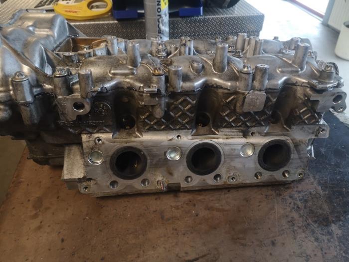 Cylinder head Mercedes E E-350 CGI V6 24V - R2720162901 272982