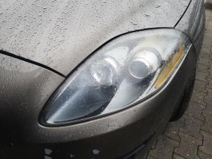 Used Headlight, left Fiat Croma (194) 1.9 JTD Multijet 16V Price on request offered by Bongers Auto-Onderdelen Zeeland