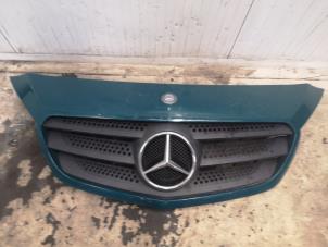 Used Grille Mercedes Citan Price on request offered by Bongers Auto-Onderdelen Zeeland