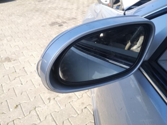 Wing mirror, left from a Mercedes-Benz CLK (W209) 1.8 200K 16V 2002