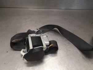 Used Front seatbelt, left Peugeot 207 Price on request offered by Bongers Auto-Onderdelen Zeeland