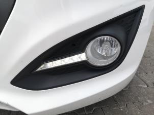 Used Daytime running light, left Hyundai i30 Coupe (GDHB3) 1.4 16V Price on request offered by Bongers Auto-Onderdelen Zeeland